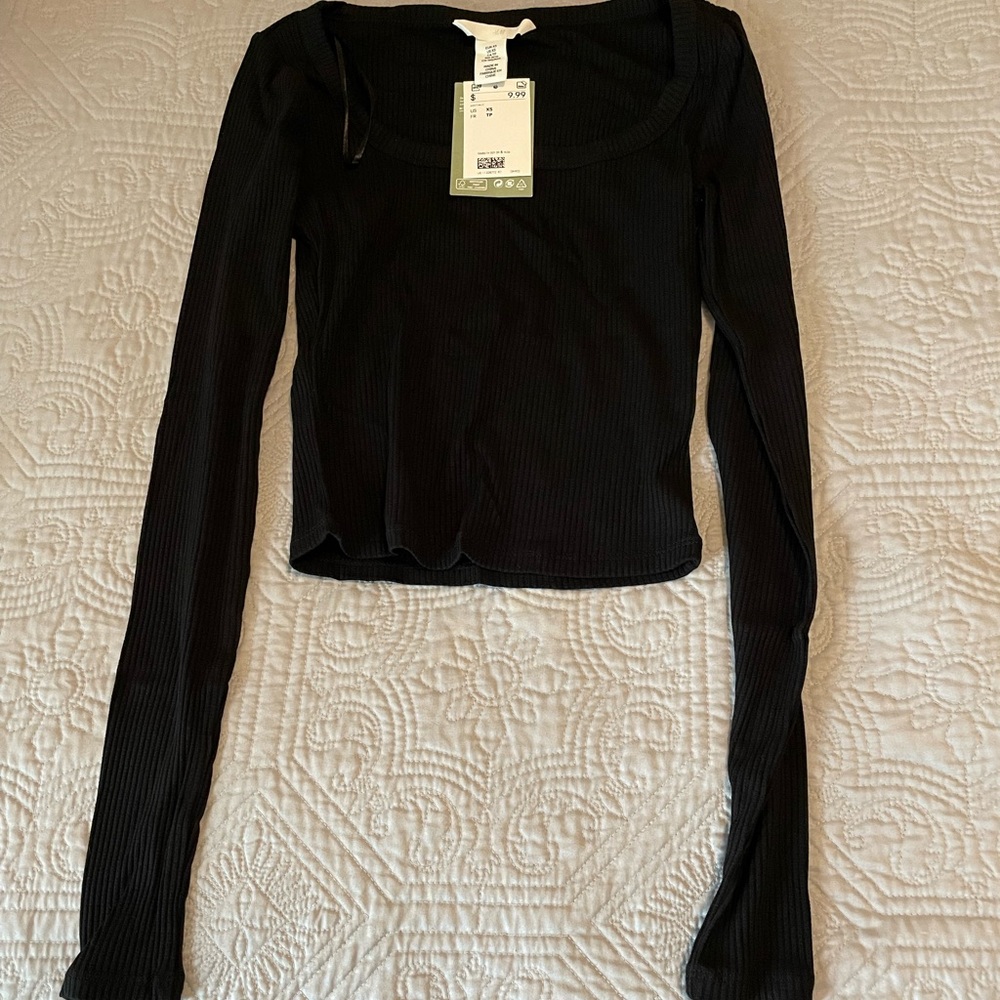 H&M black ribbed long sleeve top
